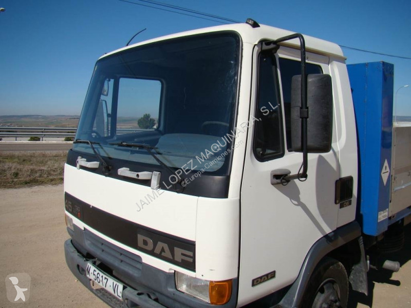 Camion DAF fa