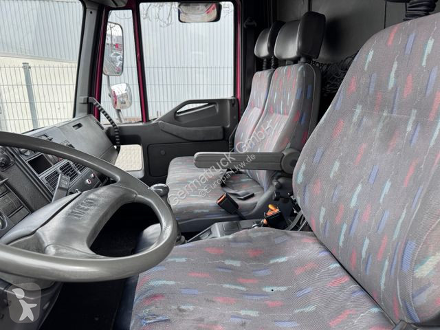 Camion Iveco 150E18N Kipper mit Palfinger PK9501