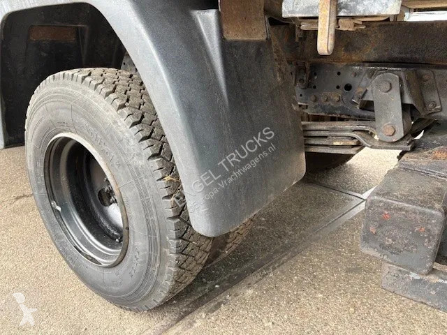 Camion Mercedes LK  (6-CILINDER) WITH TENT BOX...