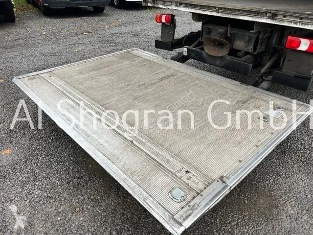 Kamion Mercedes 1224 CARRIER Supra...