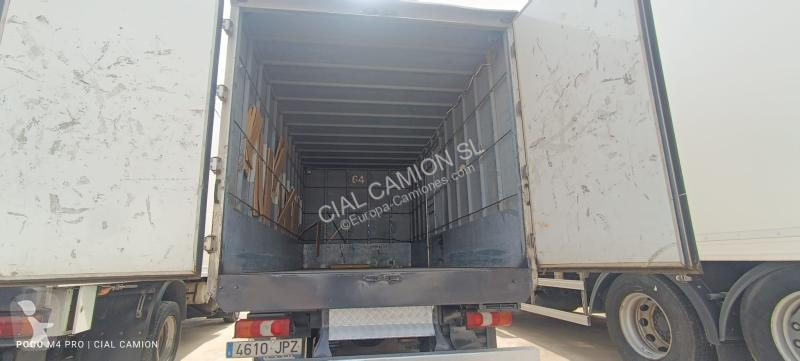 Kamion Mercedes 1218