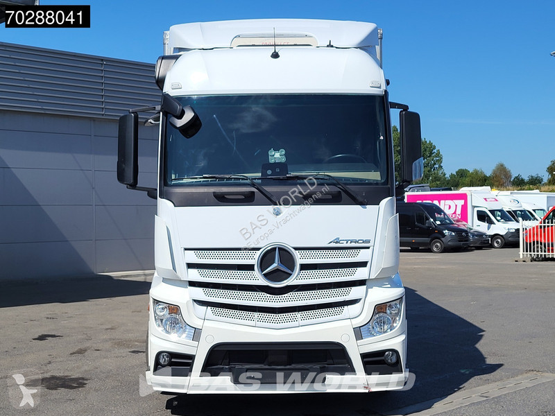 Camión Mercedes 1842 4X2 19tonner BDF box...