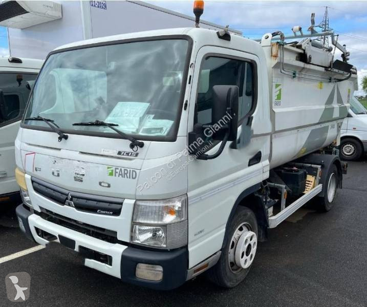 Kamion Mitsubishi