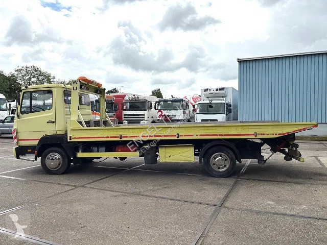 Camion Mercedes LK  AUTO TRANSPORTER...