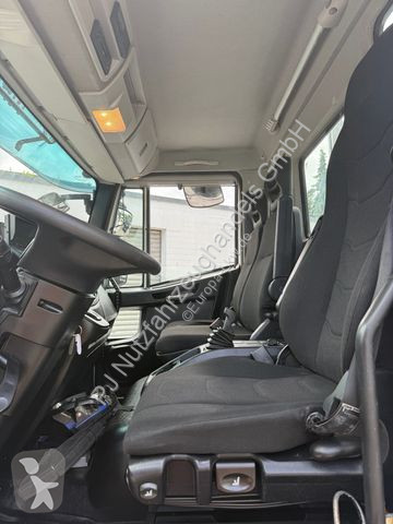 Bore-, hamre-, skæremaskine Iveco 140-250 RISA...