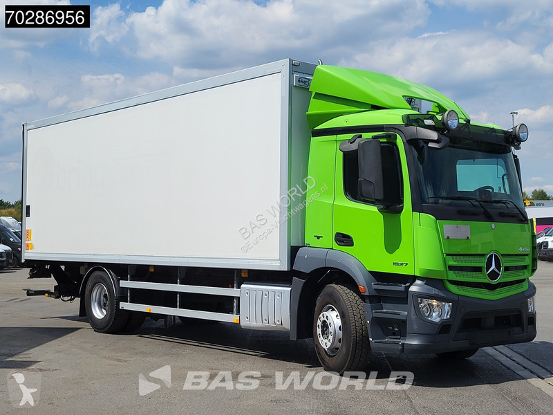 Vrachtwagen Mercedes 1827 4X2 2000kg...