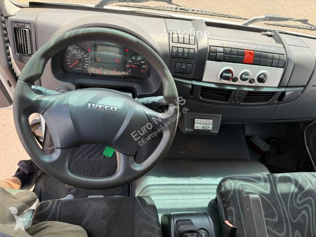 Lastbil Iveco 180E32 Schmitz / Thermo King...