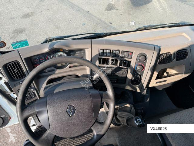 Kamion Renault 220 DXI 4x2 6.0 m Closed box