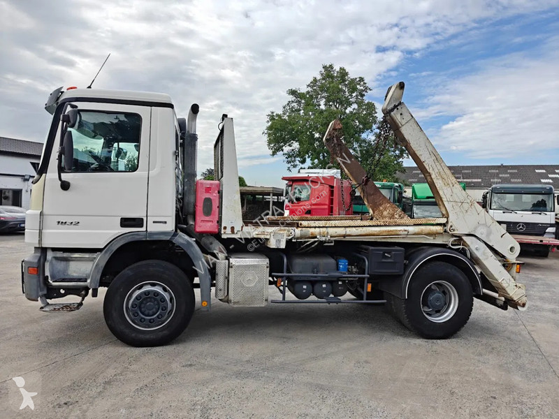 Camion Mercedes 1832 KN 4X2 Manual Steel/Steel