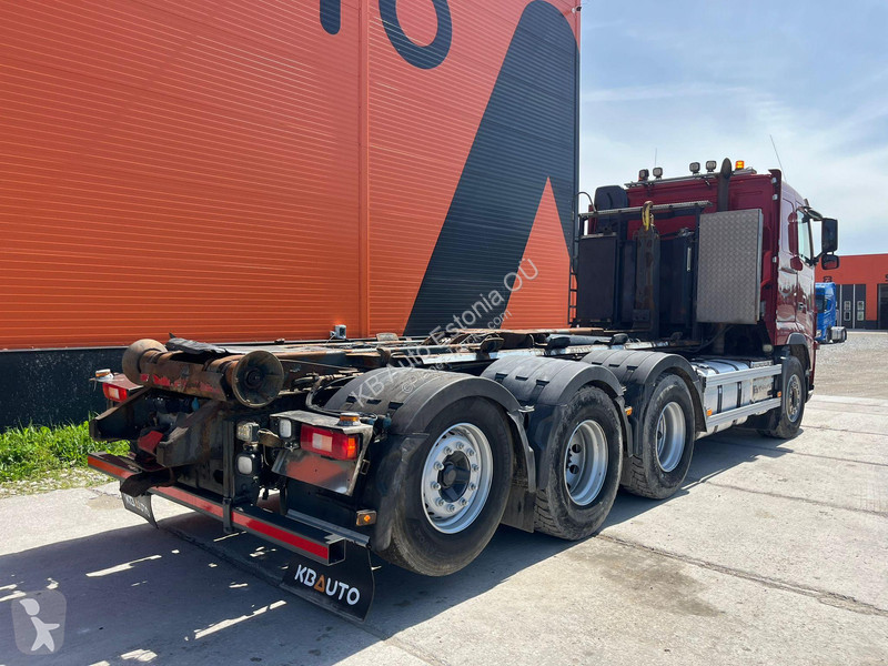 Camion Volvo 700 8x4*4 HIAB XR 24 ton / L=5800 mm