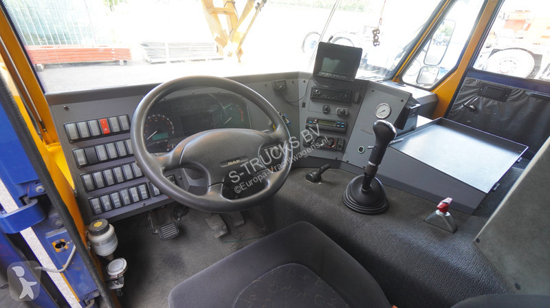 Kamion  SK3777-AT3 6X4 123.000KM