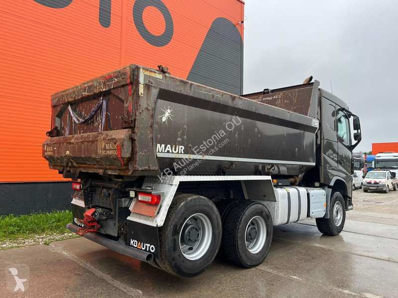 Camion Volvo 6x4 RETARDER / TANDEM AXLE LIFT /...