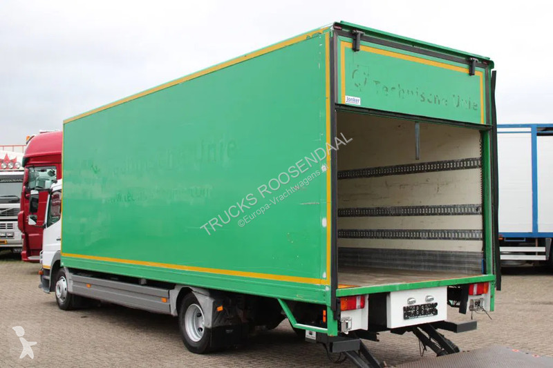 Kamion Mercedes 1018 + LIFT