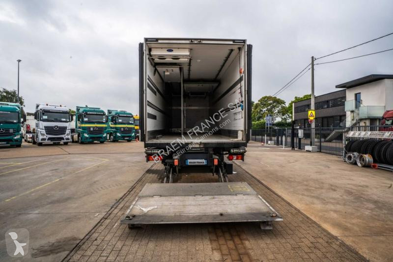 Camion Mercedes ANTOS 1833 +CARRIER SUPRA MULTI...