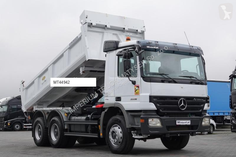 Camião Mercedes ACTROS 3336