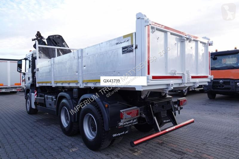Camion MAN HIAB XS 122