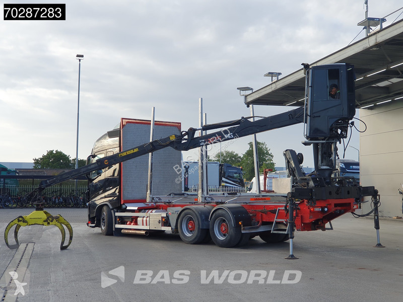 Camion Volvo 750 6X4 HIAB E96S 79 wood crane...