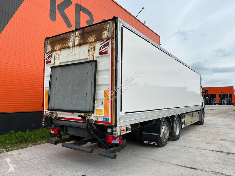Kamion Scania P 360 6x2*4 BOX =9718 mm
