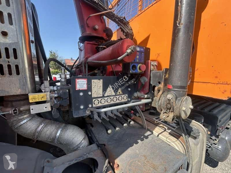 Kamion Renault  Grue HMF