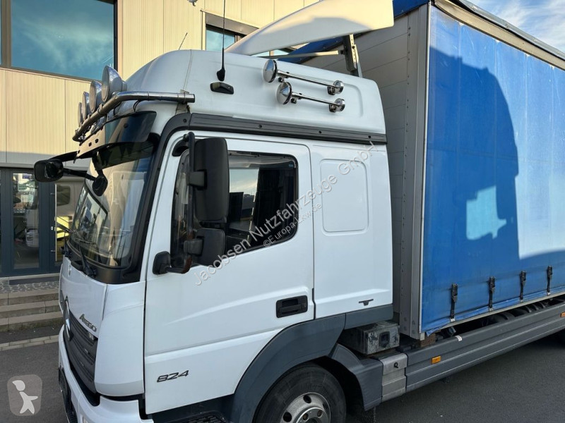 Kamion Mercedes 824