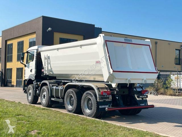 Kamion MAN TGS 35.470 BB 8X4 Mulden Kipper 10X...