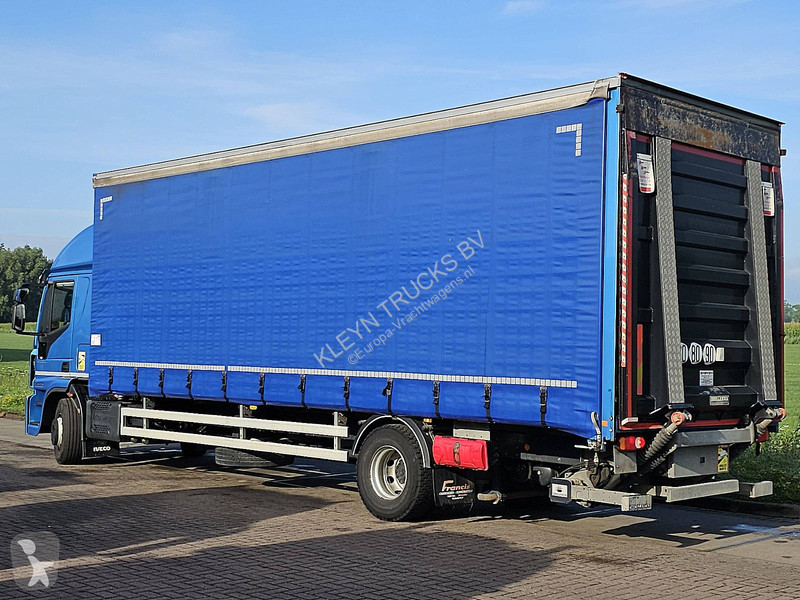 Camion Iveco 150E30 EUROCARGO Sleepcab,Edscha