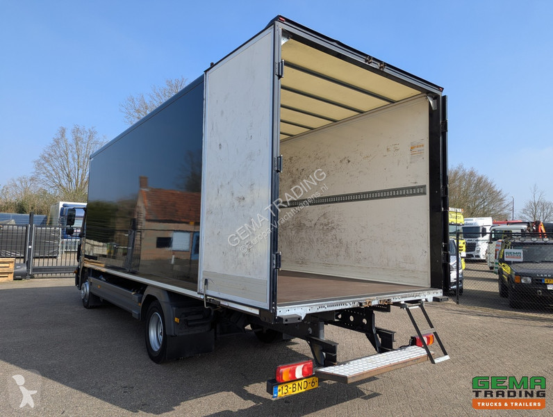 Vrachtwagen Mercedes 1218 4x2 Daycab Euro6C -...