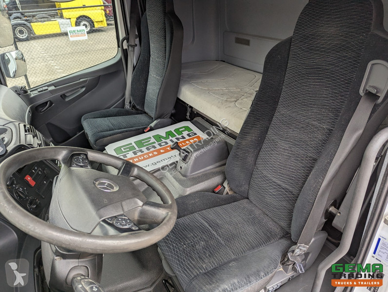 Kamion Mercedes 1321 4x2 Sleeping Cab Euro6A -...