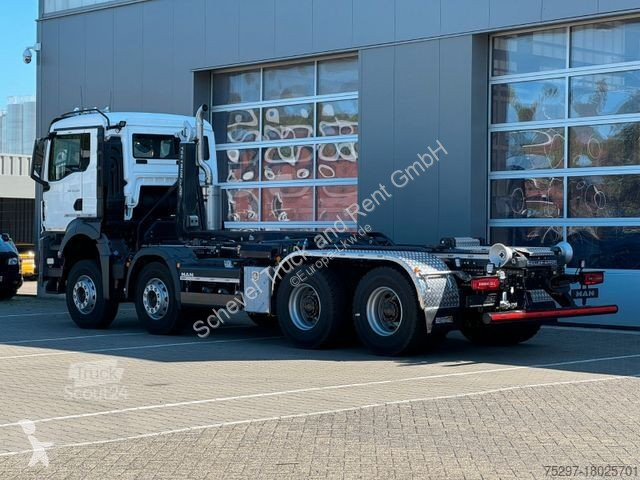 Kamion MAN TGS 35.520 8x4 BL Abrollkipper...