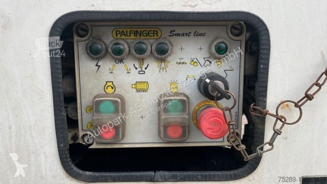 Furgoneta Nissan P200A-NC Steiger Hebebühne...