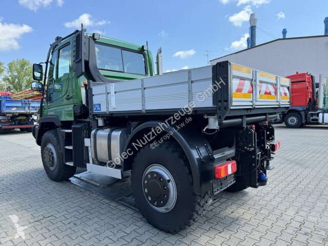 Camion Unimog U435 Kipper mit...