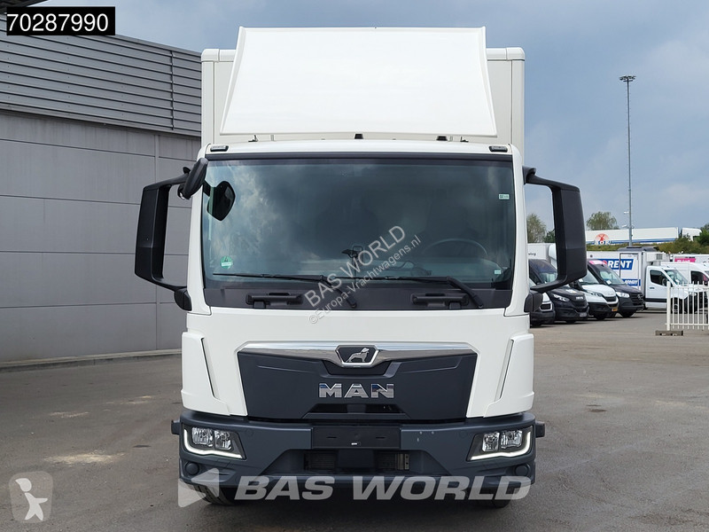 Vrachtwagen MAN 12.250 4X2 12tonner 1500kg...