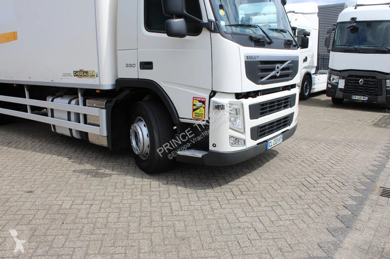 Kamion Volvo 330 * EURO5 * CARRIER SUPRA SILENT...
