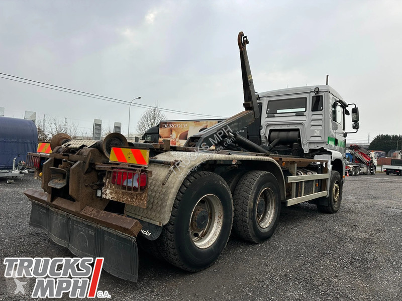 Kamion MAN 33.430 33.430 lève container AJK