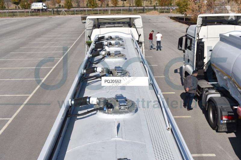 شاحنة  Tanker for Petrol Products