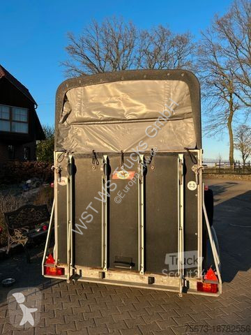 Kamion  Vollpoly 2 Pferde mit Sattelkammer