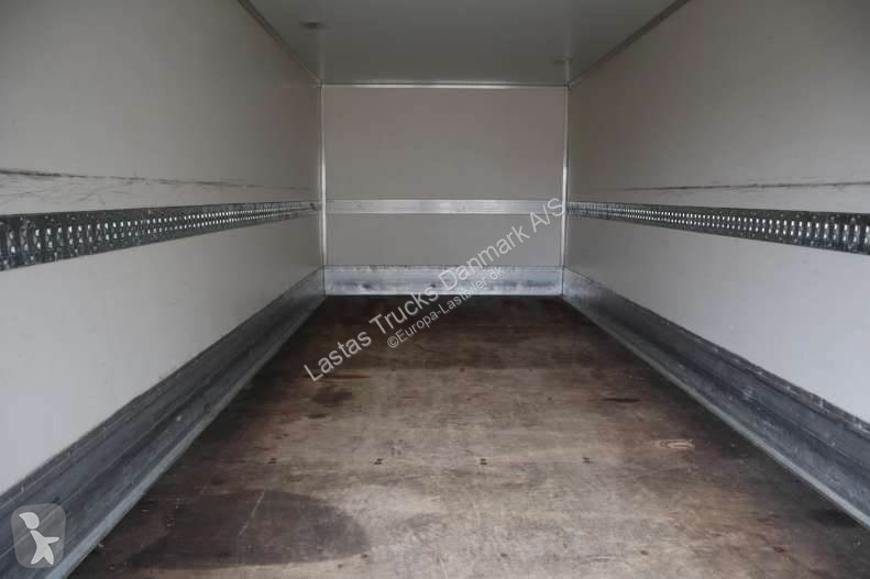 Kamion Iveco 4X2 Kasse-lift Afhentning