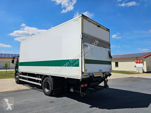 Camion DAF 310 Isokoffer, 19 To, Ladebordwand...