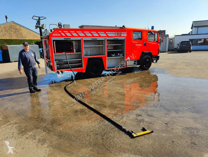 Camión Mercedes 1124 F 4x2 Feuerwehr -...