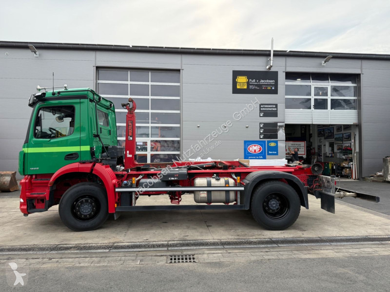 Kamion Mercedes Mercedes-Benz 1836/10,7L/Hiab...