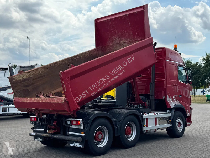 Kamion Volvo 16700 6x4 Tipper And Tractor Combi...
