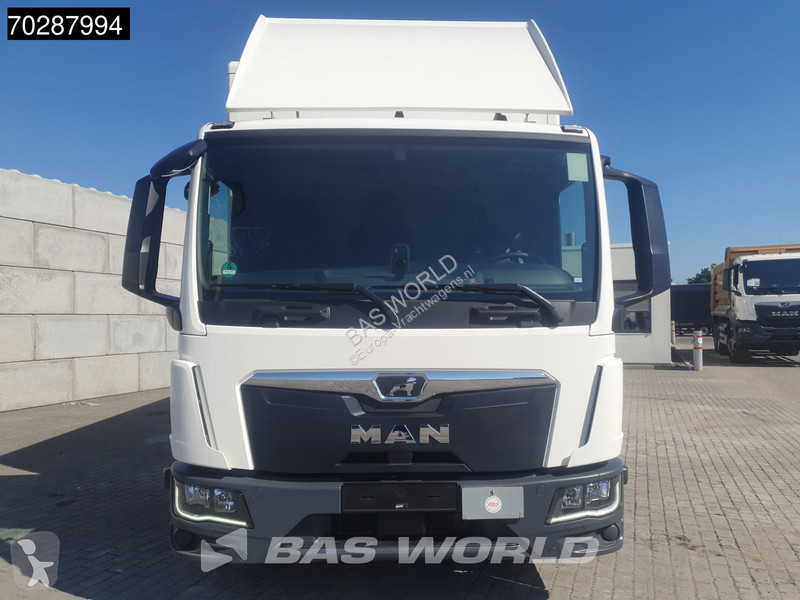 Vrachtwagen MAN 12.250 4X2 1500kg Ladebordwand...