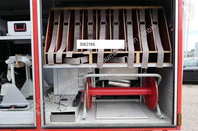 Camion Mercedes 814 F/Feuerwehr/Pumpe/9 Sitze