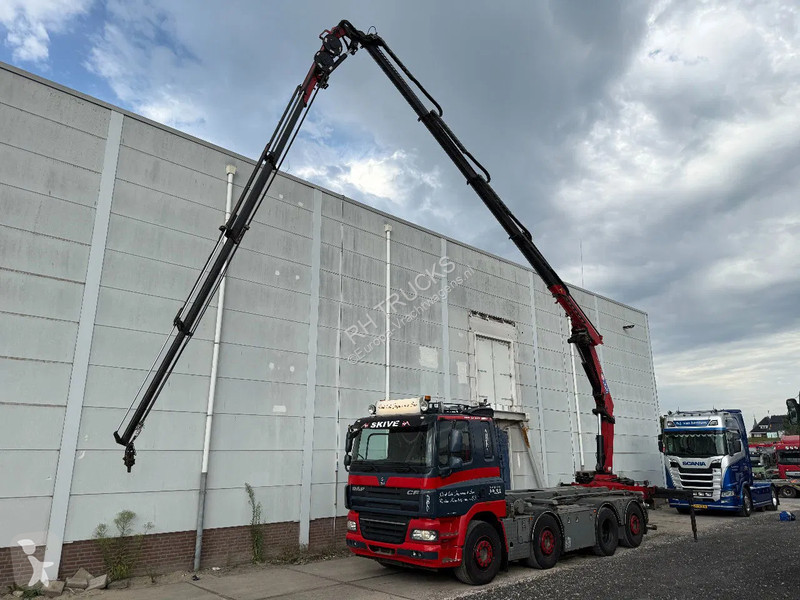 Kamion DAF 85460 8X2 + YEAR 2016 HMF CRANE...