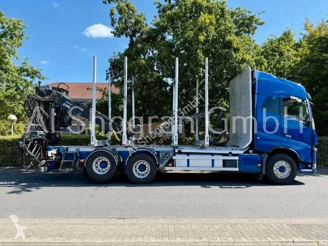 Camion Volvo 16750 6x4/Kran Jonsered...