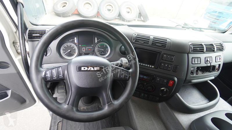 Camión DAF 290 FRIGO WITH CARRIER