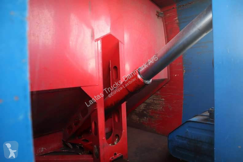 Kamion Scania P230 6X2*4...