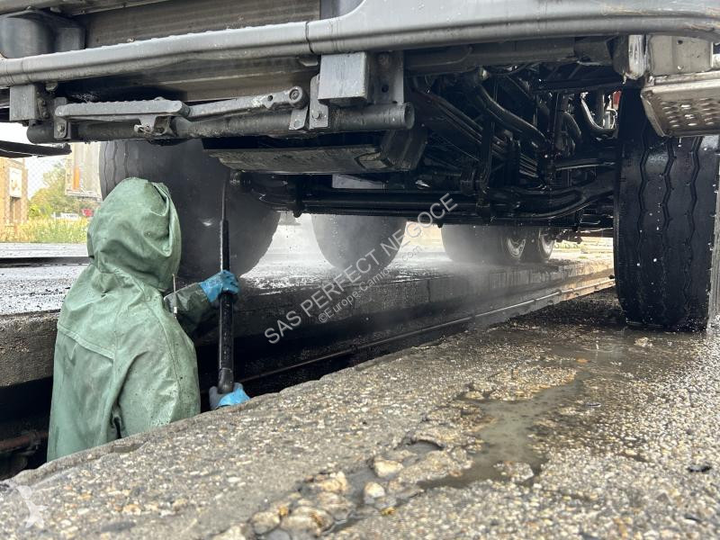 Camion Mercedes 3341
