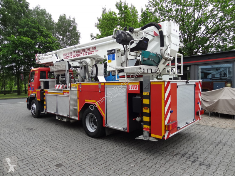 Camión MAN L2000 Feuerwehr Bronto Skylift 27 Meter