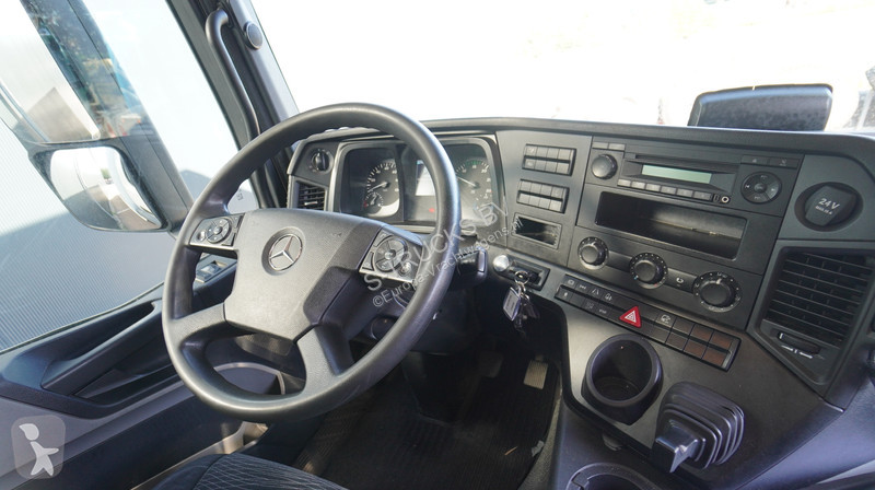 Kamion Mercedes ANTOS CLOSED BOX 429.000KM